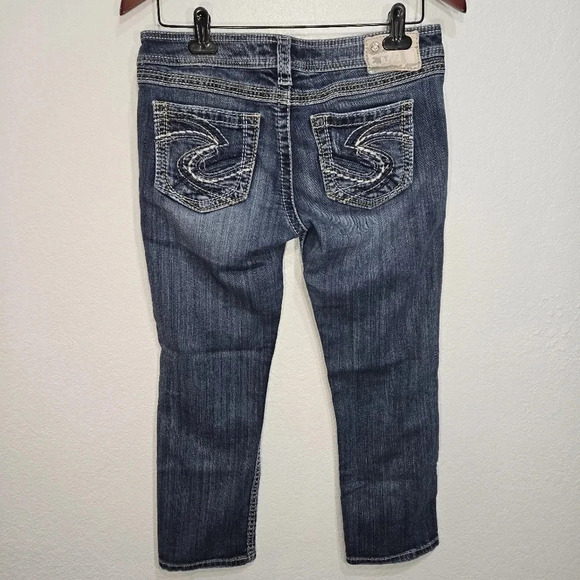 Silver 27 Twisted Capri Cropped Denim Distressed Jeans - Picture 7 of 10